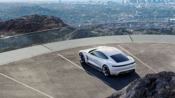 В Porsche отказались от дизельных двигателей