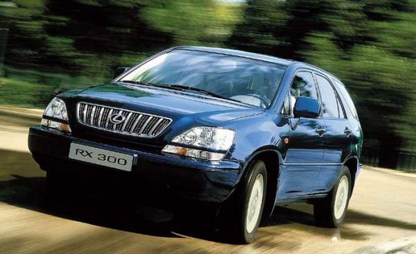 Lexus RX 300 &mdash; кроссовер премиум класса из Японии