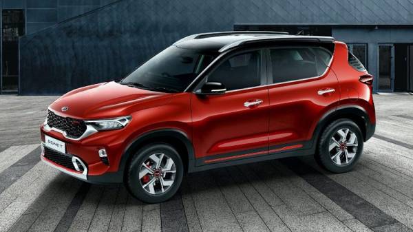 Kia Sonet приехал в Россию. Он оказался дешевле &laquo;китайцев&raquo;